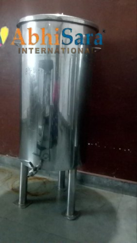 1000 Liters SS Storage Tank